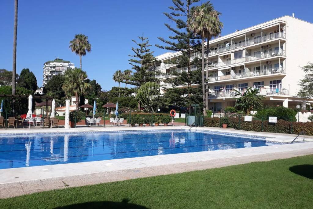 Carihuela Palace Torremolinos Exterior foto